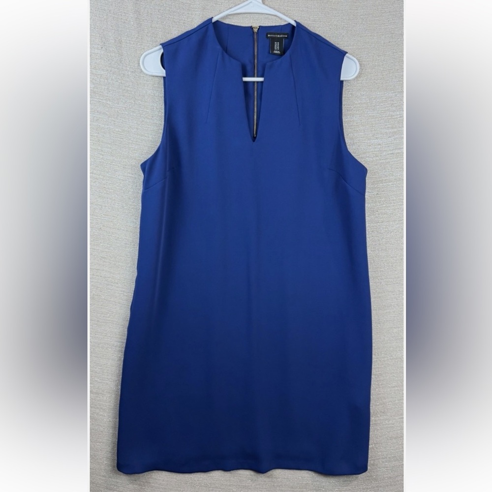 Elegant Blue Sleeveless Dress